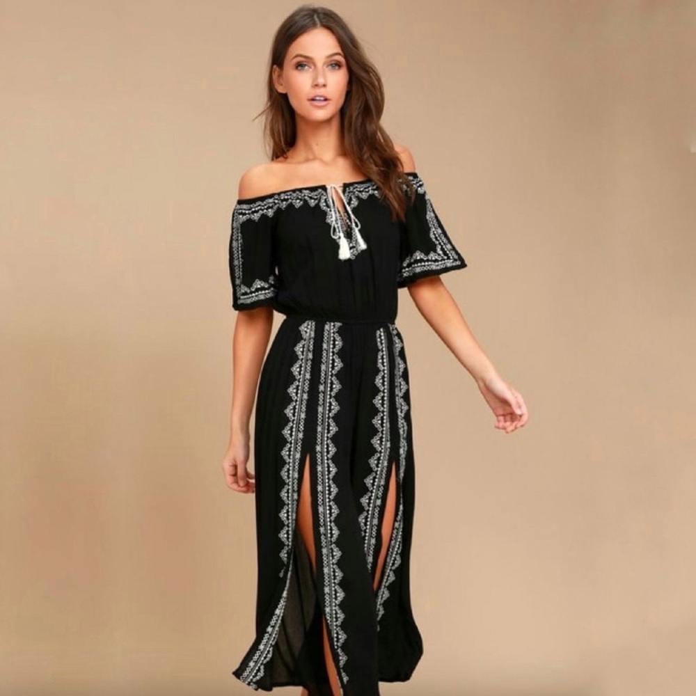 Lulus Black Embroidered Off the Shoulder Romper S